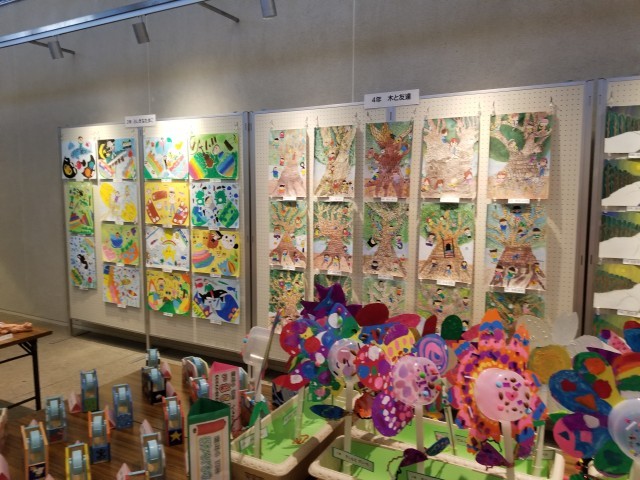 緑丘小の児童作品２